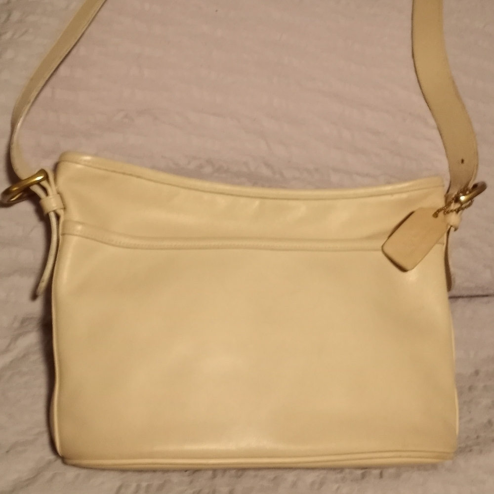 Vintage Coach WORTH 4143 Cream Leather Crossbody Shoulder Bag
